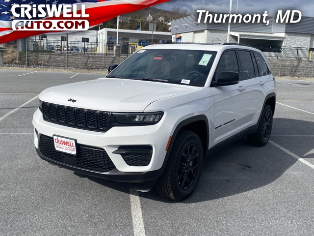 new 2025 Jeep Grand Cherokee car, priced at $38,288