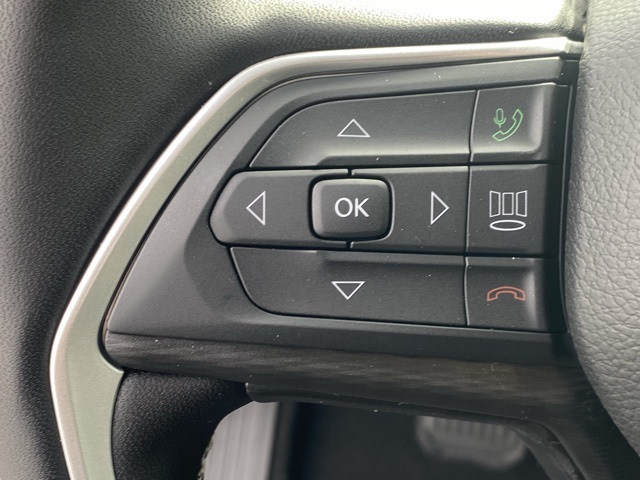 new 2025 Jeep Grand Cherokee car, priced at $38,288