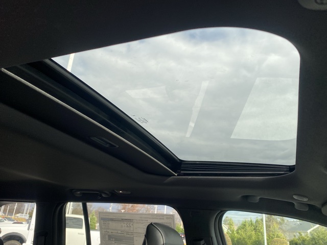 new 2025 Jeep Grand Cherokee car, priced at $38,288