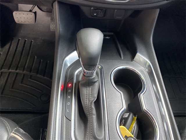 used 2023 Chevrolet Traverse car, priced at $35,936