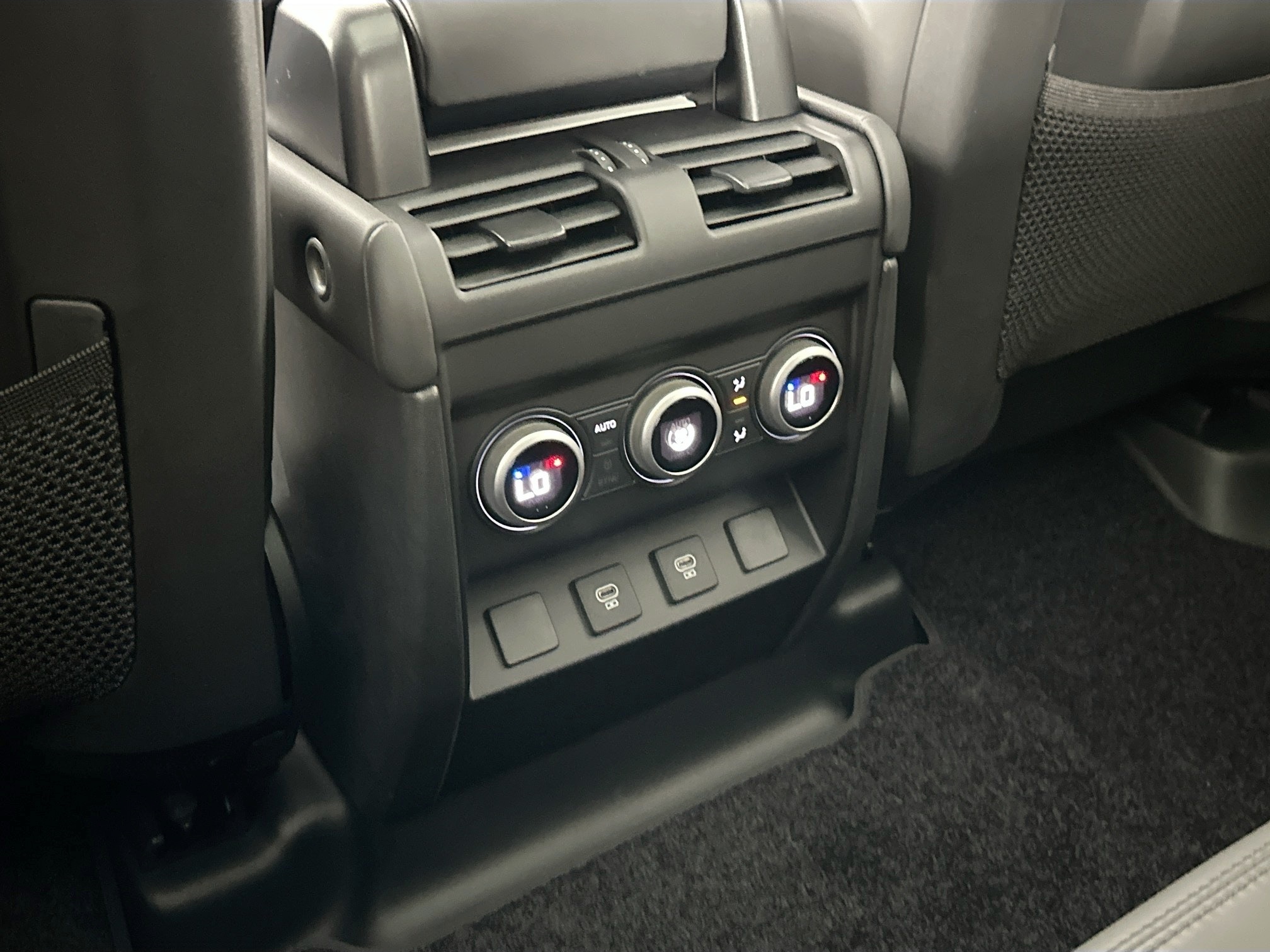 new 2025 Land Rover Defender 110 car, priced at $72,983