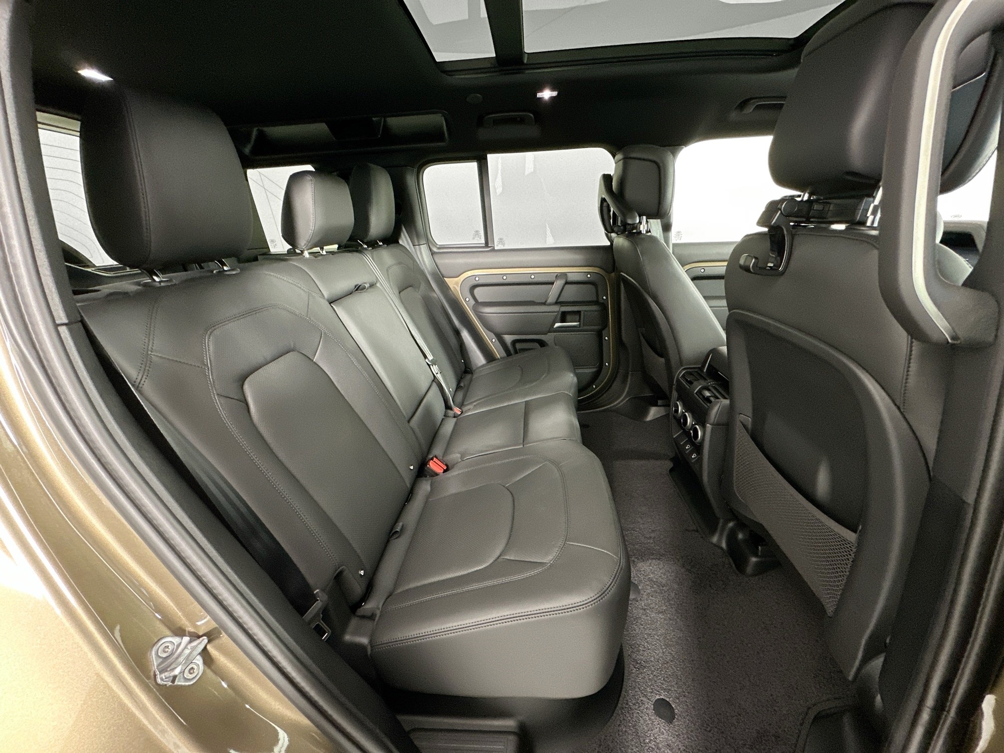 new 2025 Land Rover Defender 110 car, priced at $72,983
