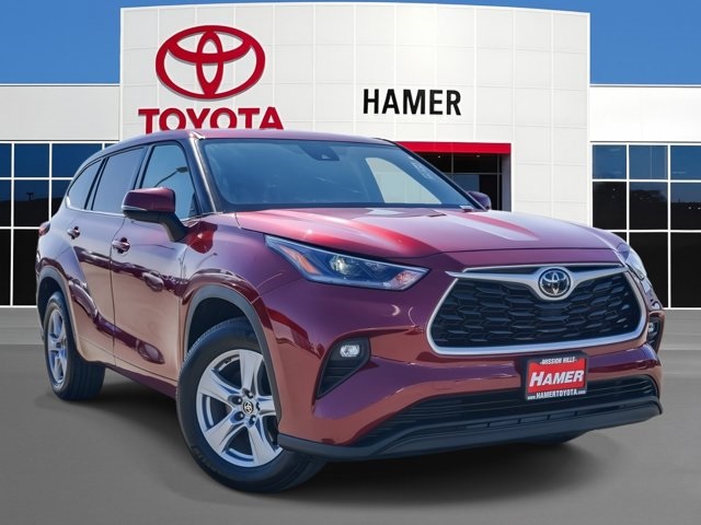 used 2021 Toyota Highlander car, priced at $26,692