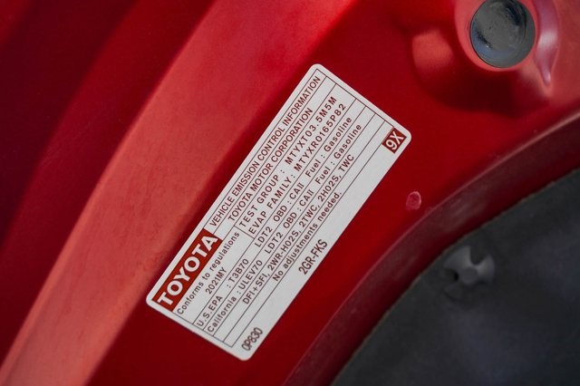 used 2021 Toyota Highlander car, priced at $26,692