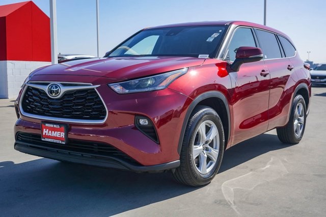 used 2021 Toyota Highlander car, priced at $26,692