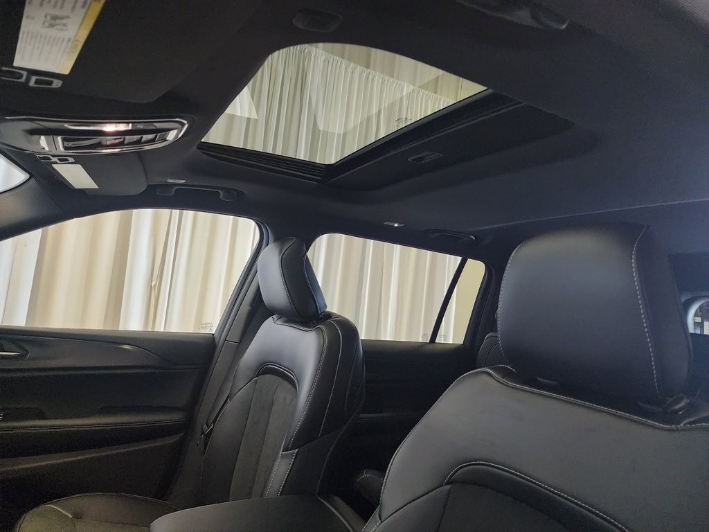 new 2025 Jeep Grand Cherokee L car, priced at $46,712