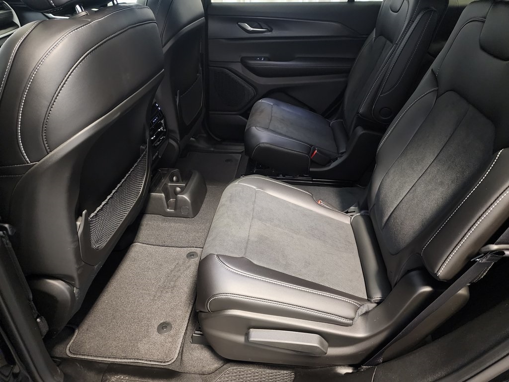 new 2025 Jeep Grand Cherokee L car, priced at $46,712