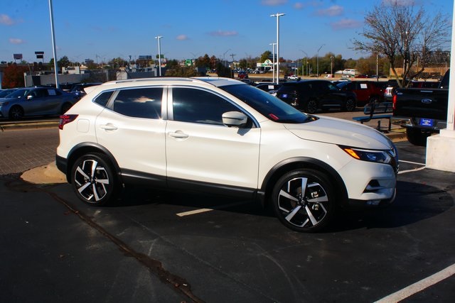 used 2022 Nissan Rogue Sport car, priced at $22,697