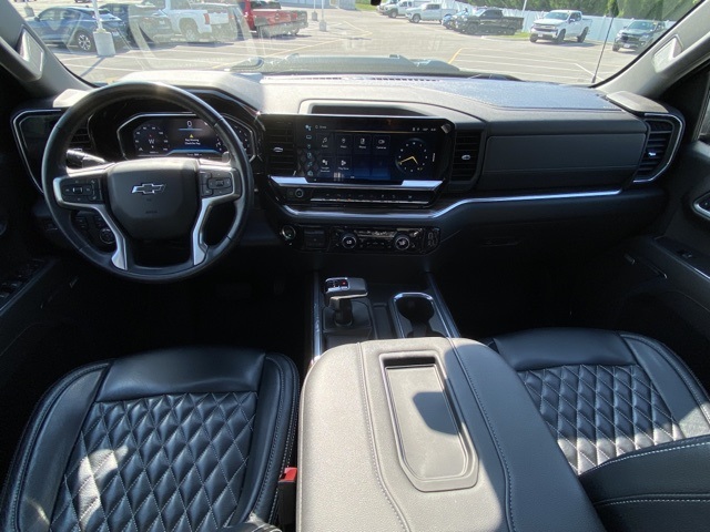 used 2022 Chevrolet Silverado 1500 car, priced at $45,571