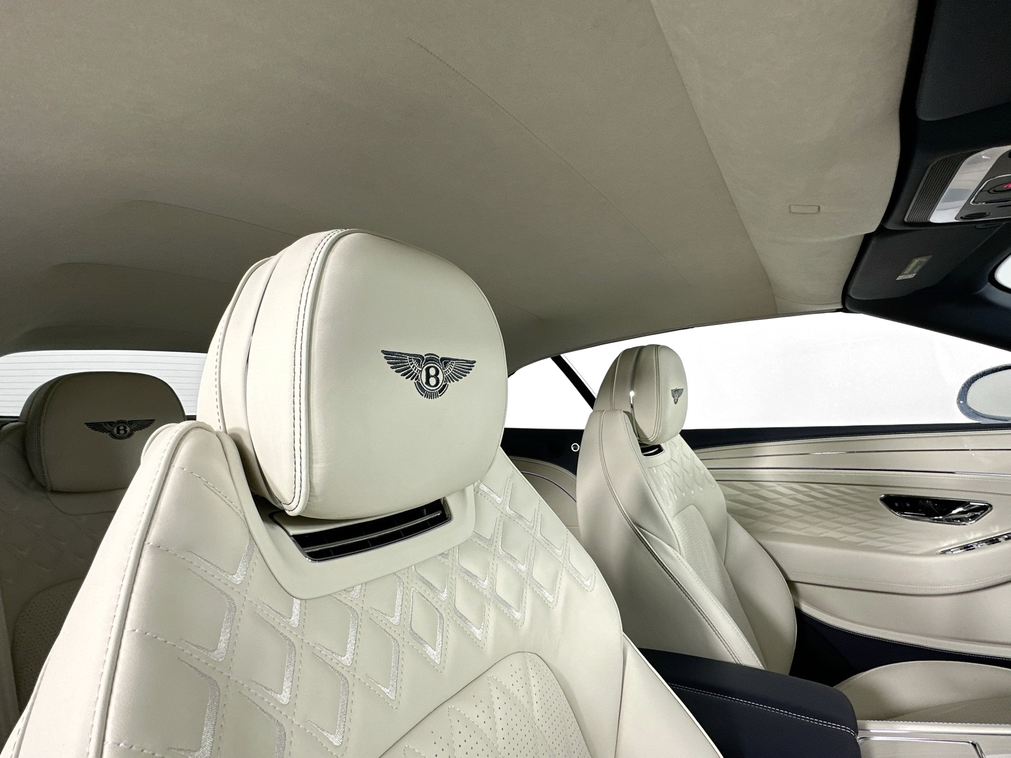 new 2026 Bentley Continental GTC car