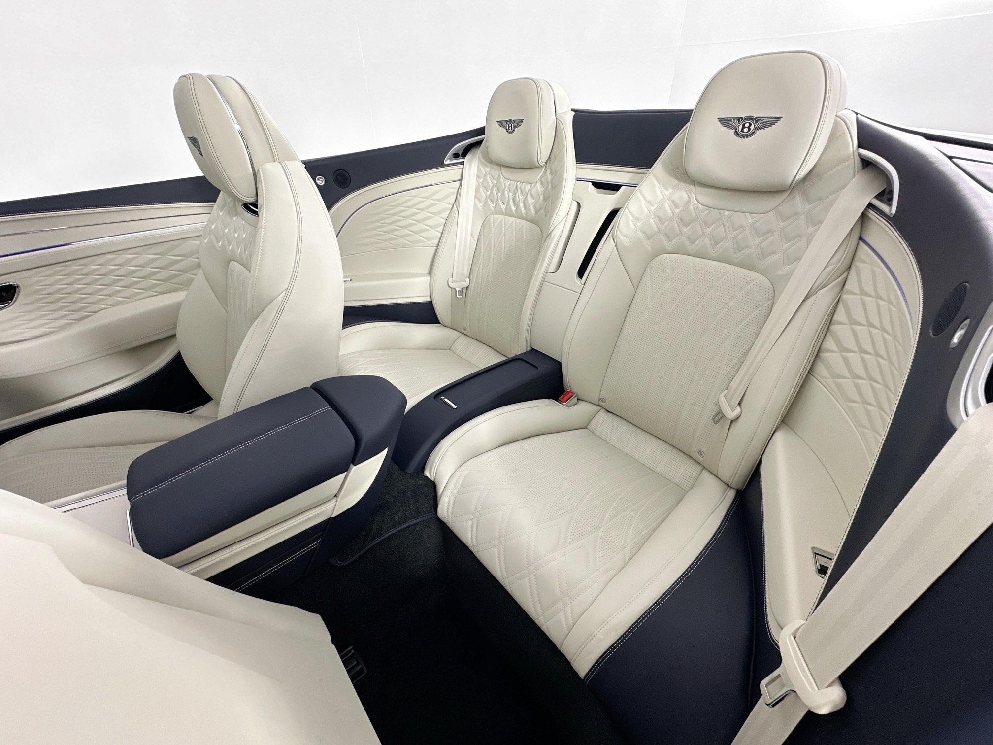 new 2026 Bentley Continental GTC car