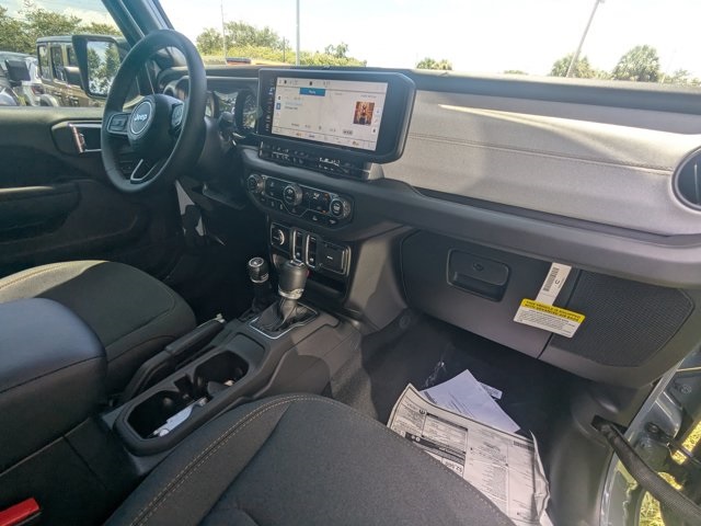 new 2025 Jeep Wrangler car, priced at $33,580