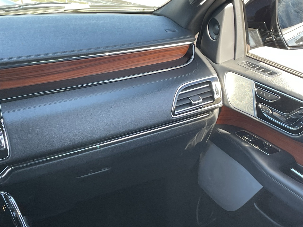 used 2024 Lincoln Navigator L car, priced at $70,970