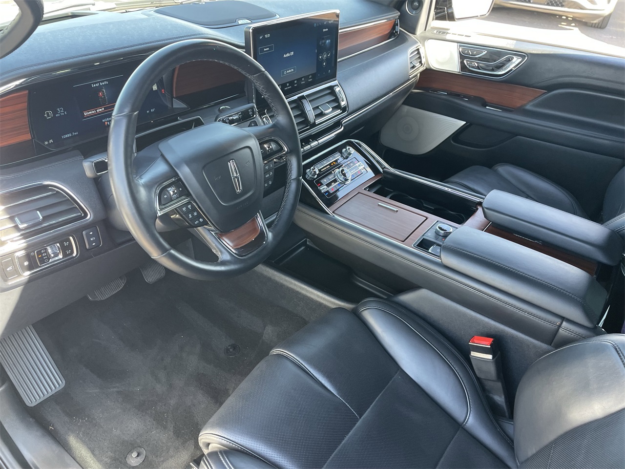 used 2024 Lincoln Navigator L car, priced at $70,970