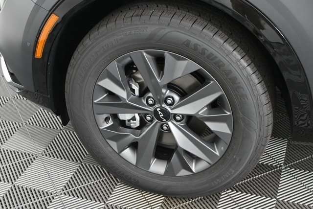 new 2025 Kia Sportage Hybrid car, priced at $39,821