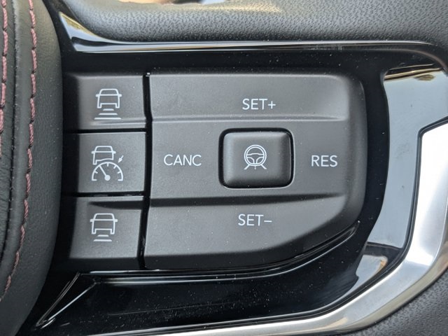 new 2025 Jeep Wagoneer S car, priced at $52,590