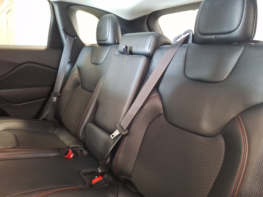 used 2022 Jeep Cherokee car, priced at $26,235