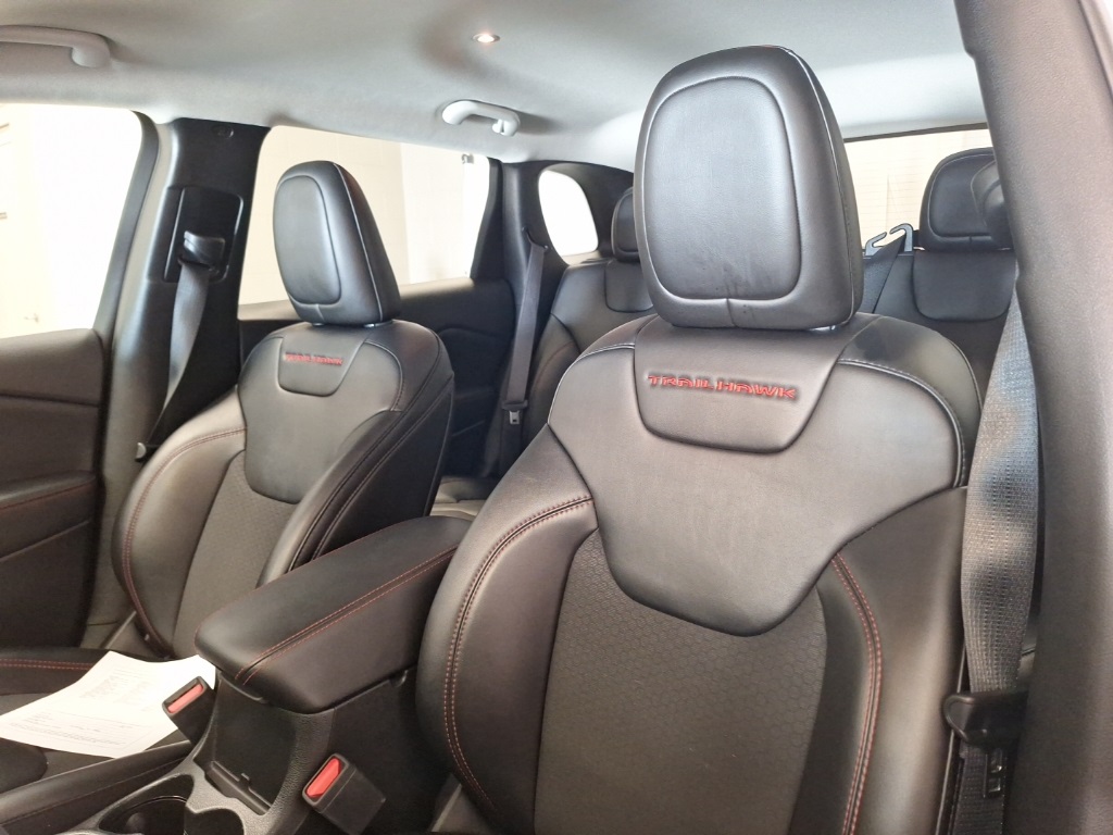 used 2022 Jeep Cherokee car, priced at $26,235