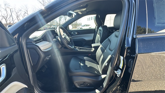 new 2025 Jeep Compass car, priced at $34,166