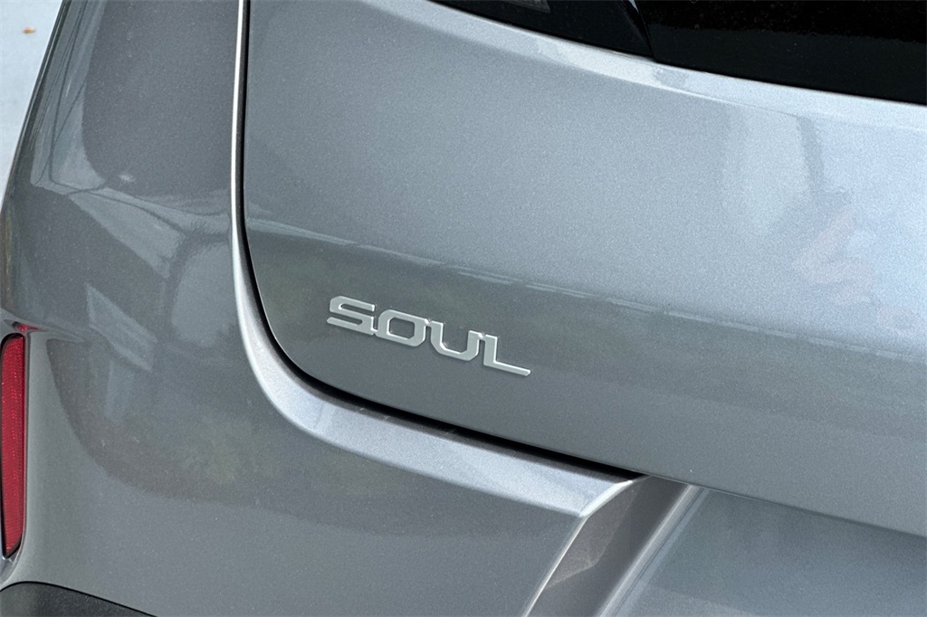 new 2025 Kia Soul car, priced at $24,695