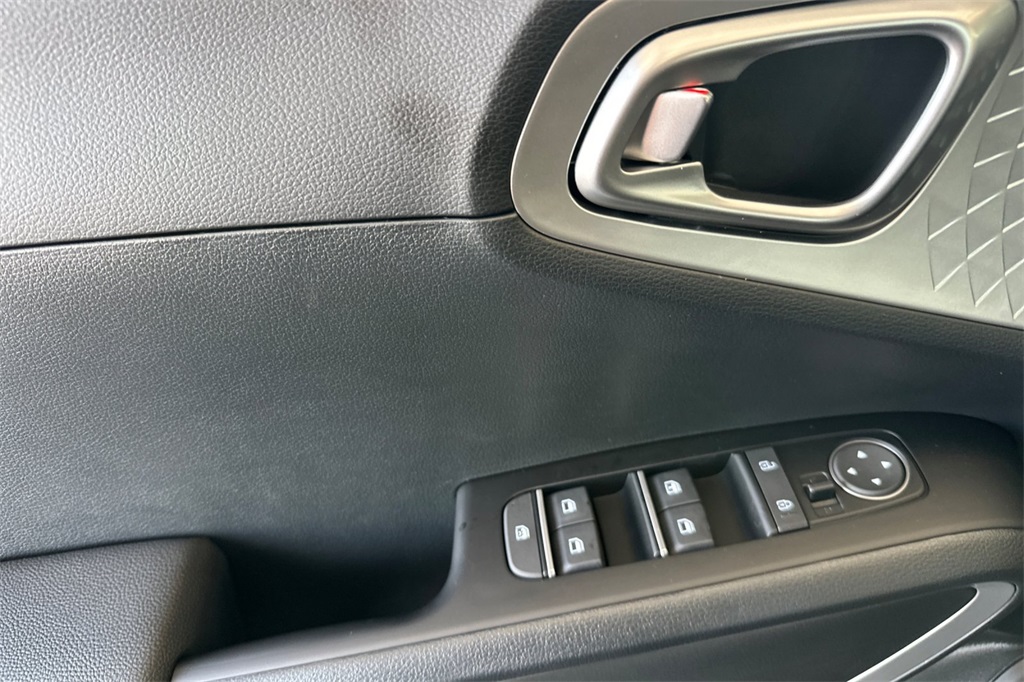 new 2025 Kia Soul car, priced at $24,695