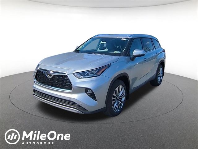 new 2025 Toyota Highlander Hybrid car, priced at $56,528