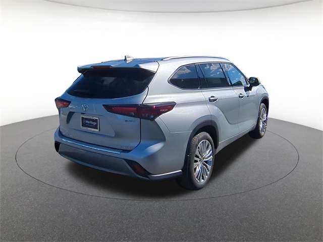 new 2025 Toyota Highlander Hybrid car, priced at $56,528