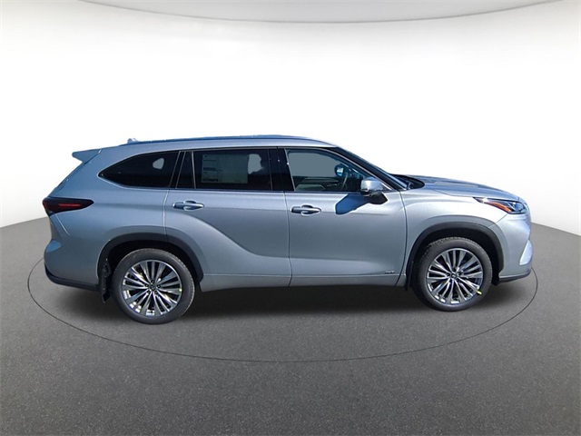 new 2025 Toyota Highlander Hybrid car, priced at $56,528