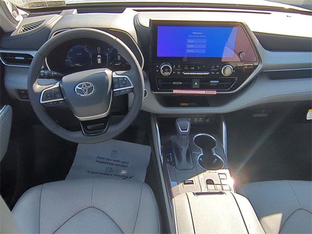 new 2025 Toyota Highlander Hybrid car, priced at $56,528