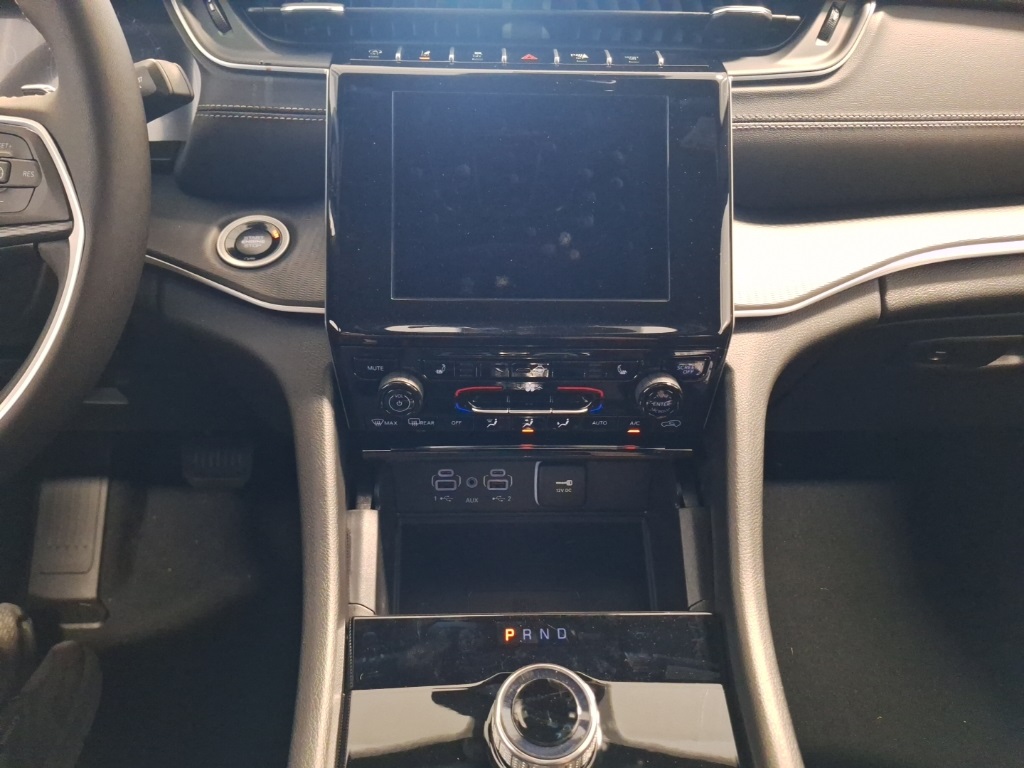 new 2025 Jeep Grand Cherokee car, priced at $38,887