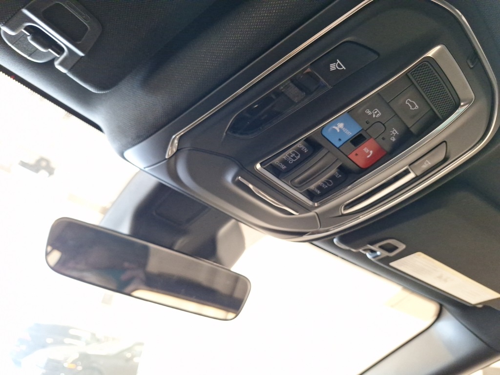 new 2025 Jeep Grand Cherokee car, priced at $38,887