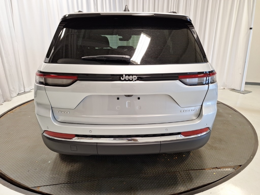 new 2025 Jeep Grand Cherokee car, priced at $38,887