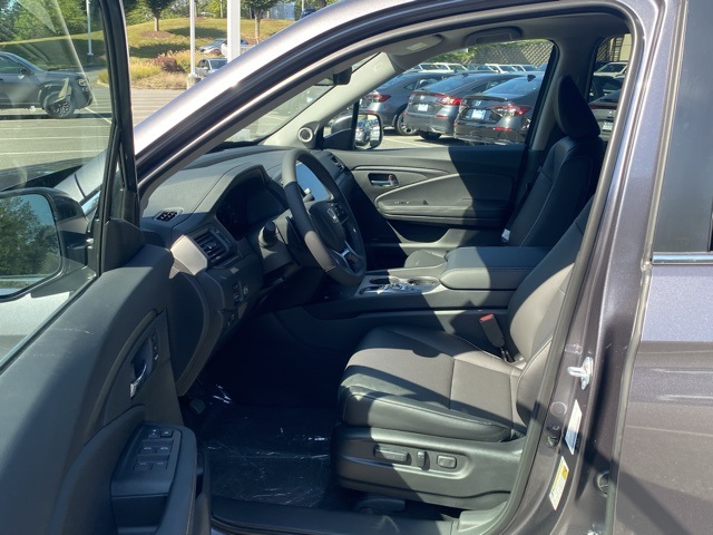 new 2025 Honda Ridgeline car, priced at $41,552