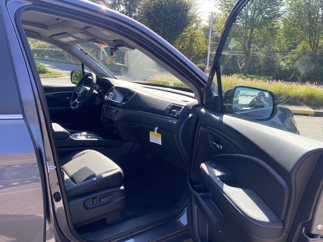 new 2025 Honda Ridgeline car, priced at $41,552