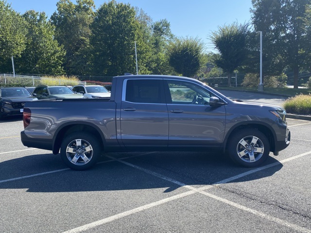 new 2025 Honda Ridgeline car, priced at $41,552