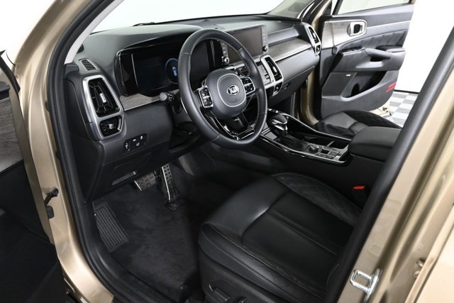 used 2021 Kia Sorento car, priced at $28,874