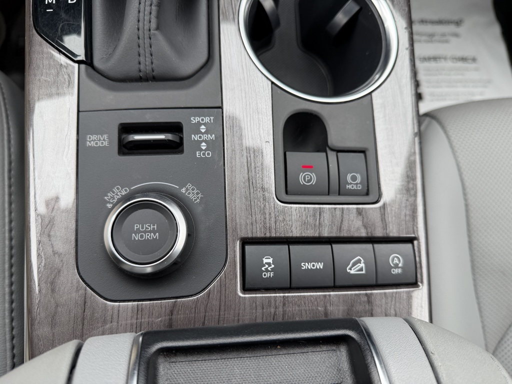 used 2020 Toyota Highlander car, priced at $36,903