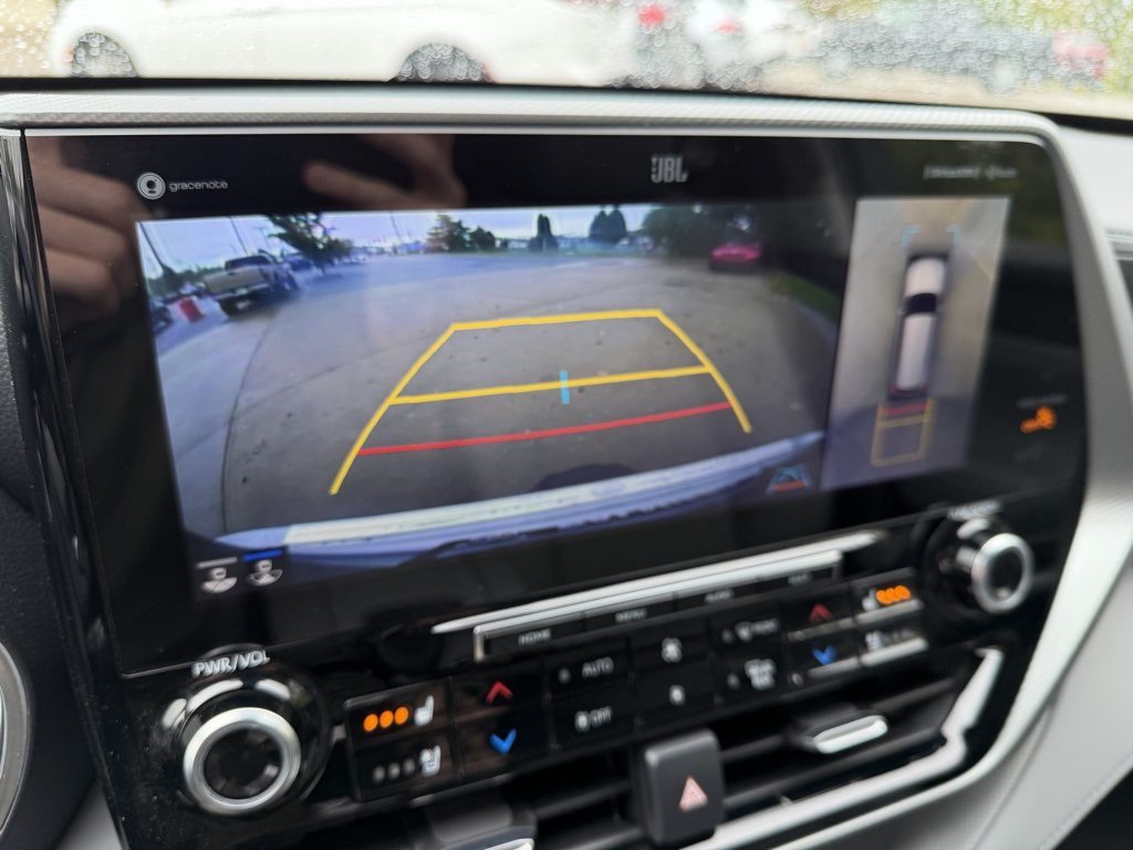 used 2020 Toyota Highlander car, priced at $36,903