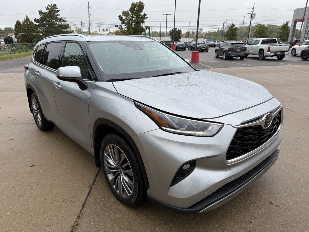 used 2020 Toyota Highlander car, priced at $36,903