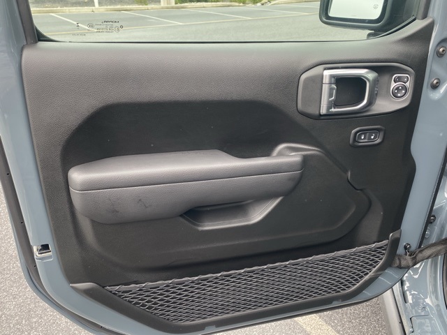 new 2025 Jeep Gladiator car, priced at $42,656
