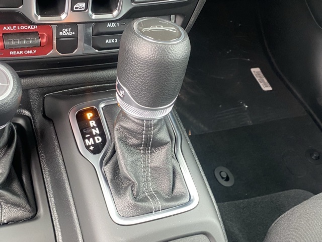 new 2025 Jeep Gladiator car, priced at $42,656
