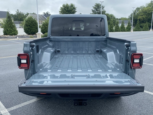 new 2025 Jeep Gladiator car, priced at $42,656