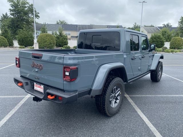 new 2025 Jeep Gladiator car, priced at $42,656