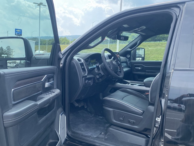 new 2025 Ram 3500 car, priced at $73,962