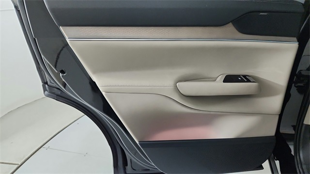 new 2025 Volvo EX90 car, priced at $87,970