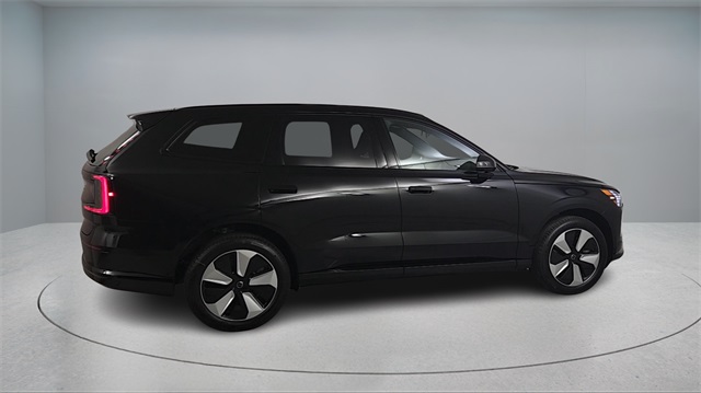 new 2025 Volvo EX90 car, priced at $87,970