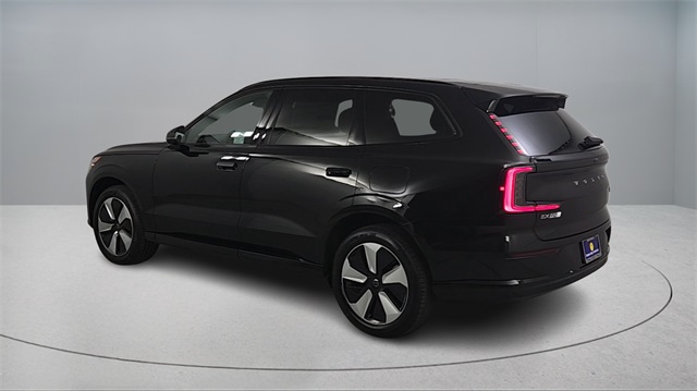 new 2025 Volvo EX90 car, priced at $87,970