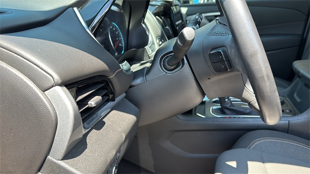 used 2021 Chevrolet Traverse car, priced at $25,800