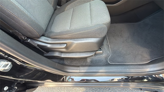 used 2021 Chevrolet Traverse car, priced at $25,800