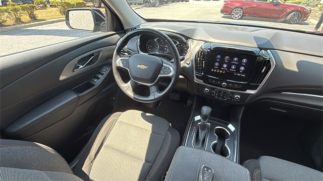 used 2021 Chevrolet Traverse car, priced at $25,800